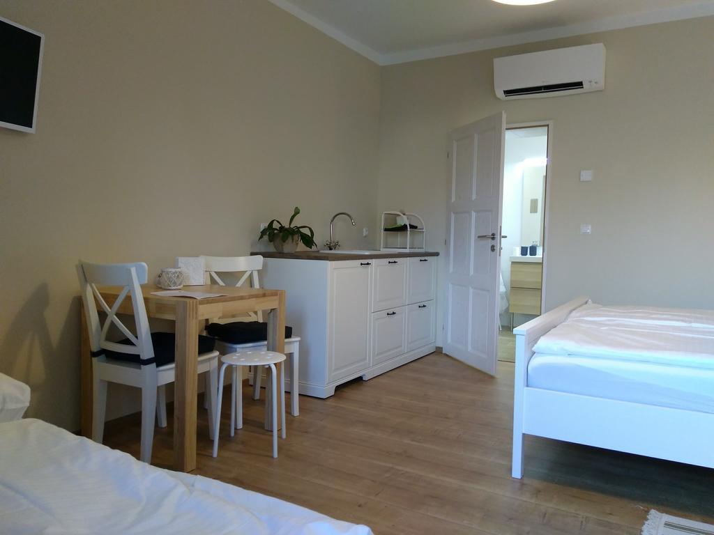 Sabines Apartments Ferienwohnungen Frauenkirchen Dış mekan fotoğraf